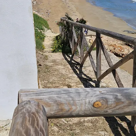 La Finestra Sul Mare Di Fiorella Holiday home *