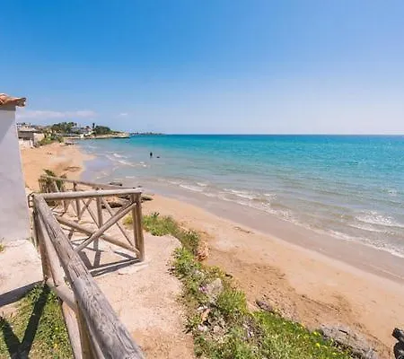 La Finestra Sul Mare Di Fiorella Holiday home